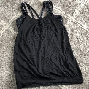 Lululemon workout shirt